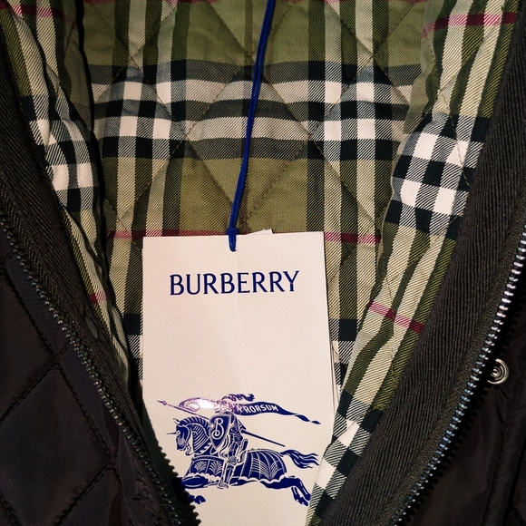 Xmas For Your Wife!! Burberry Black Cropped Quilted Jacket Women's Size Small - Picture 3 of 16